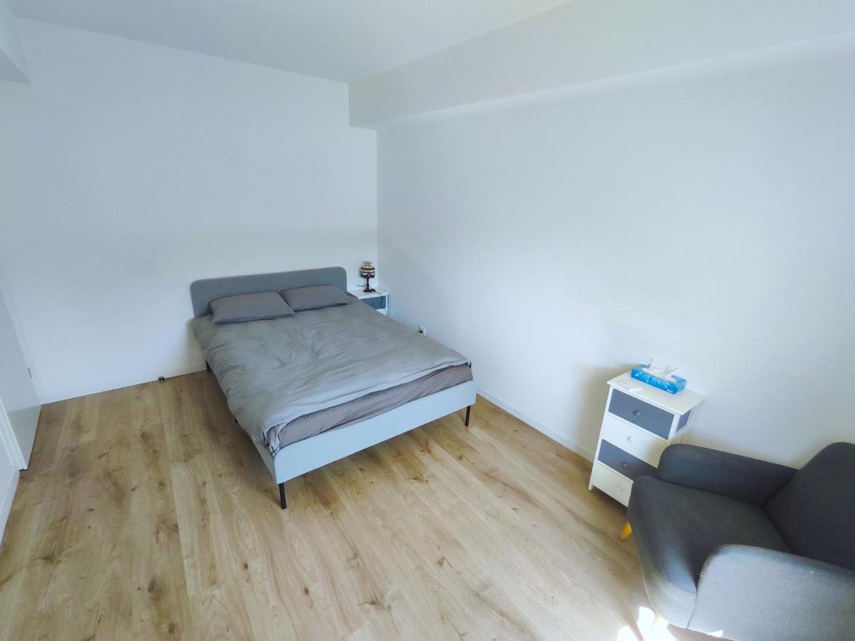 Cozy Sunshine Apartment With Balcony 4 Persons Max 塞纳河畔伊夫里 外观 照片