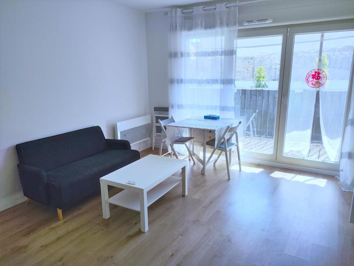 Cozy Sunshine Apartment With Balcony 4 Persons Max 塞纳河畔伊夫里 外观 照片